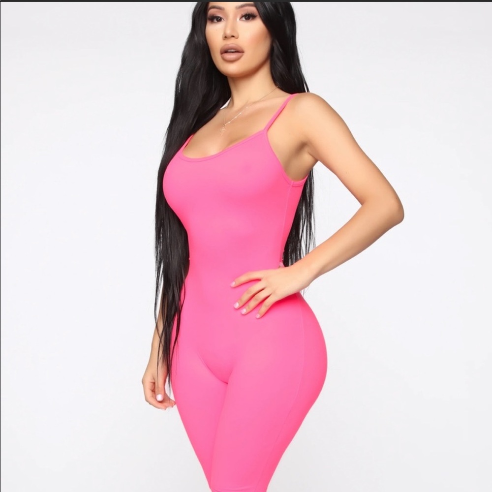 Fashion nova bodysuit